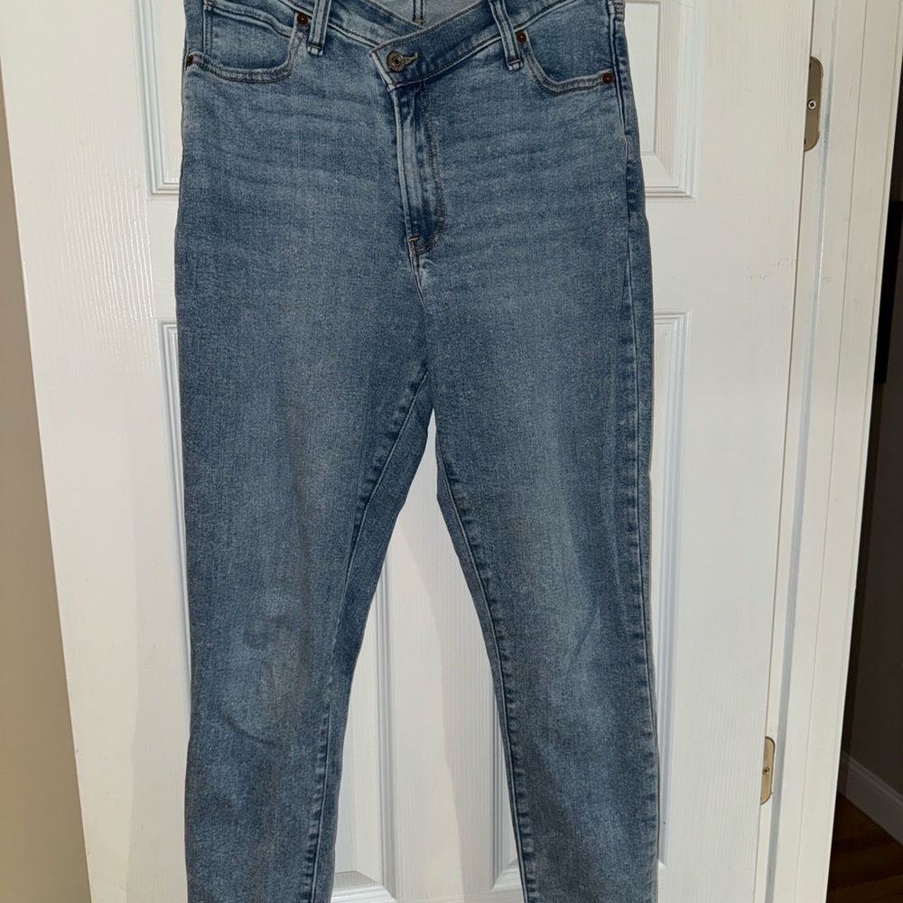 Abercrombie & Fitch High Rise Blue Jeans